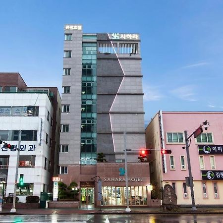Sahara Hotel Jeju Esterno foto