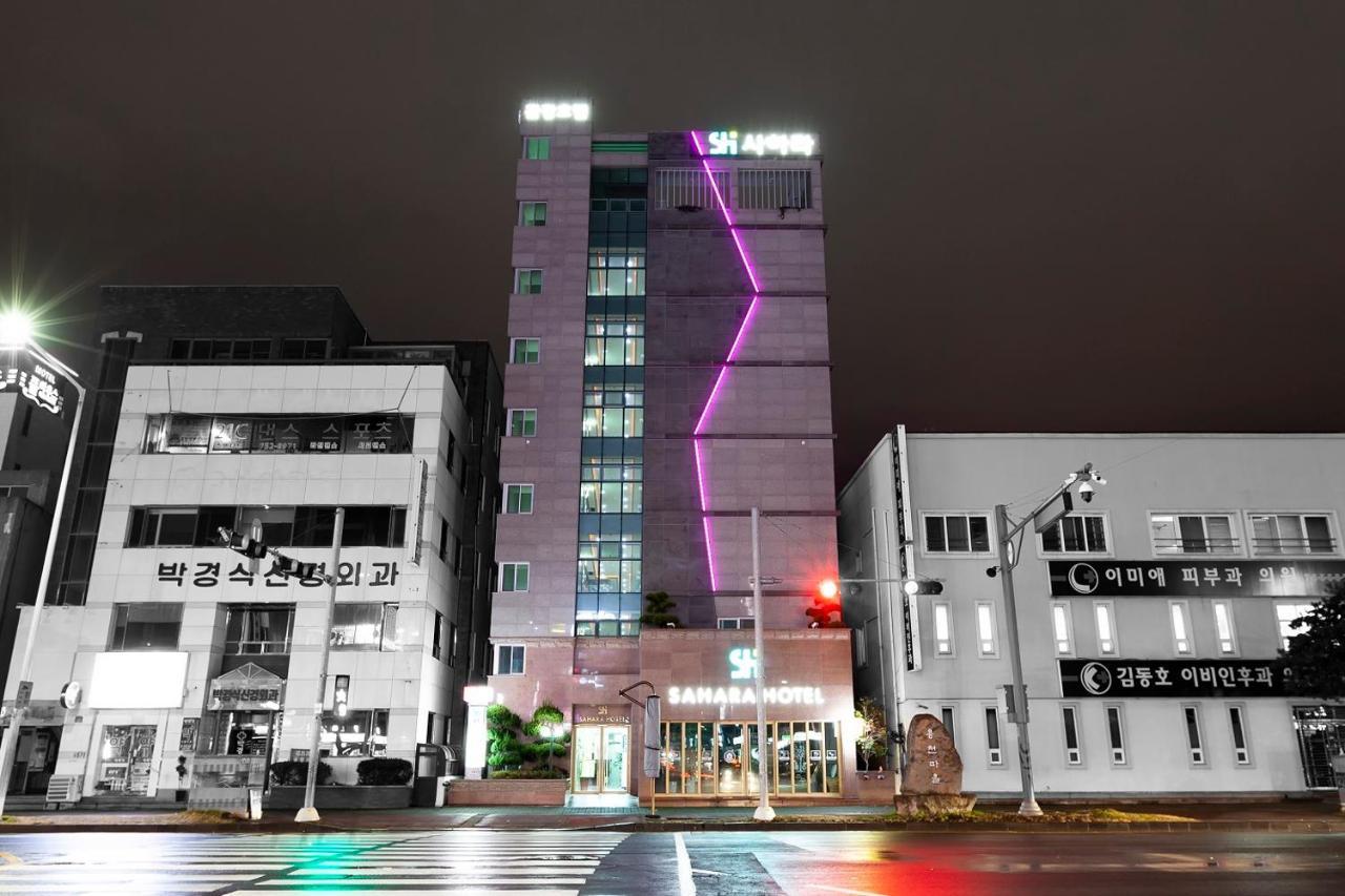 Sahara Hotel Jeju Esterno foto